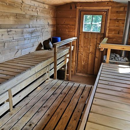 Villa Skitunaes Pyhtaa Екстериор снимка