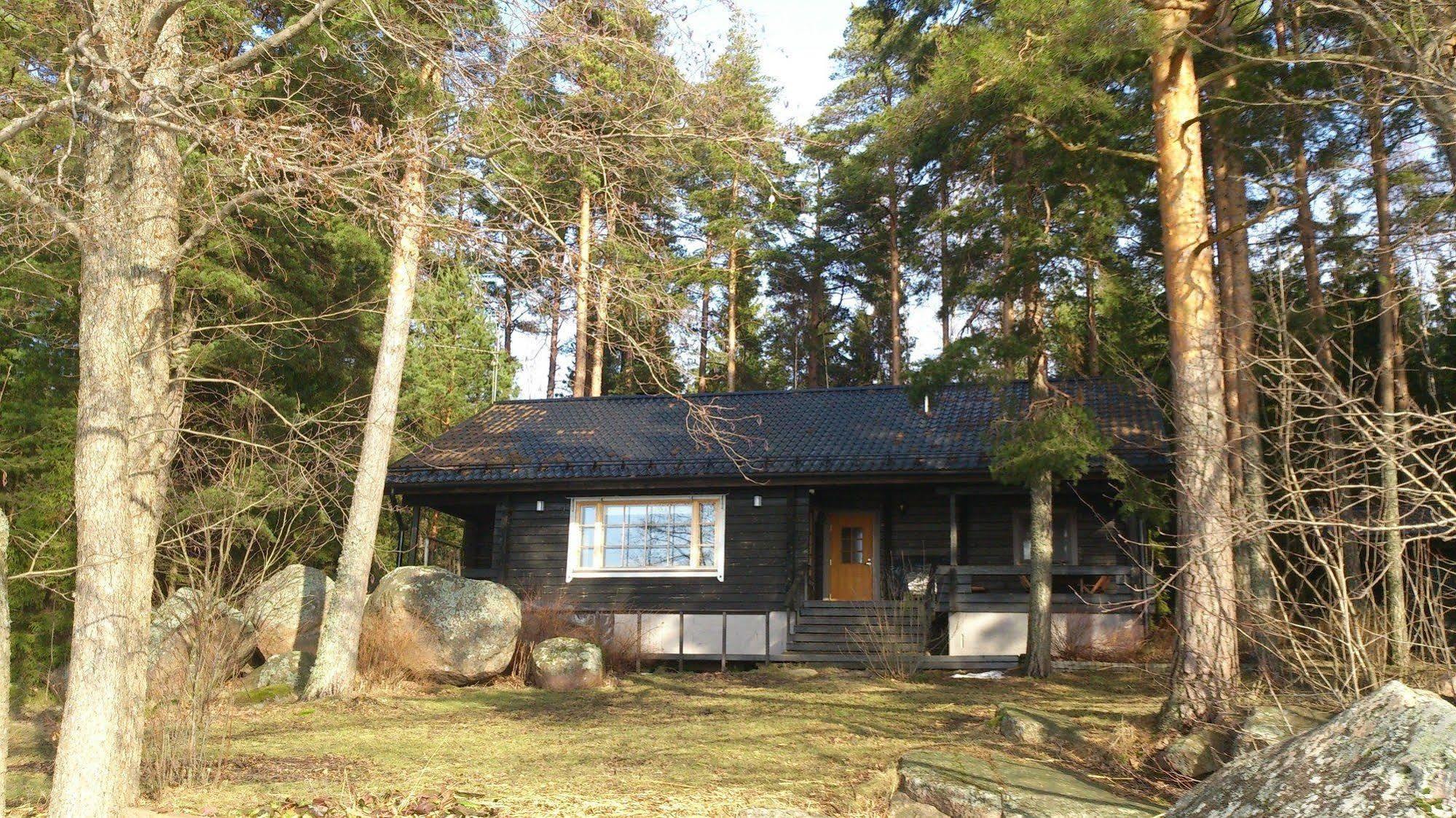 Villa Skitunaes Pyhtaa Екстериор снимка